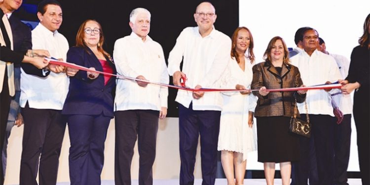 Proindustria abre II Feria de Innovación y Emprendimiento.