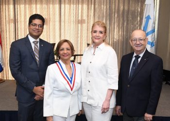 ADOVOHS Realiza 6to. Desayuno-Conferencia de la Confraternidad
