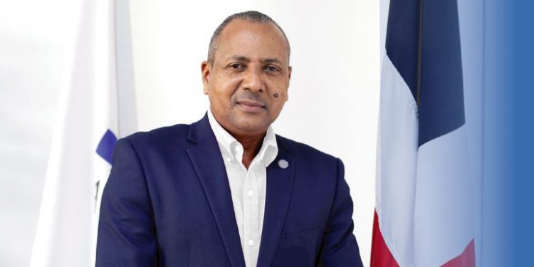 Silvio Reyes agradece respaldo perremeistas de Santiago