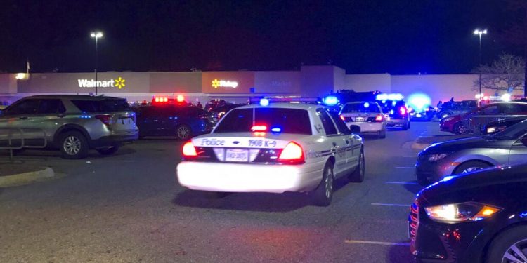 Tiroteo en un Walmart de Virginia: la policía confirmó seis muertos