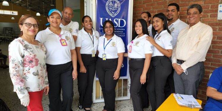 UASD Santiago participa en la Segunda Feria Regional de Buenas Practicas
