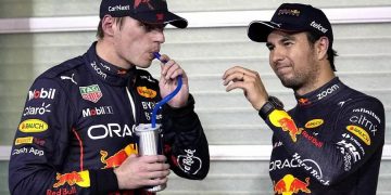 Verstappen y Checo copan la primera línea