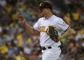Águilas vencen Licey y vuelan solas en firmamento del béisbol dominicano