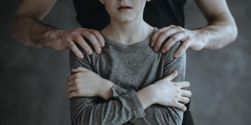 Abuso sexual infantil: cómo prevenirlo y qué hacer si se produce