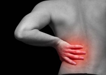 Dolor en el costado derecho: ¿qué puede significar?