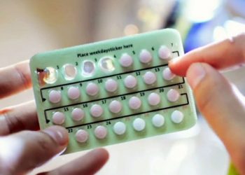 ¿A qué edad pueden las adolescentes empezar a tomar la píldora?