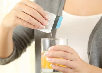 Acetilcisteína: para qué sirve y cómo tomar este mucolítico