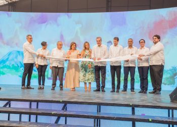 Abinader dio inicio a la construcción del proyecto energético en Manzanillo
