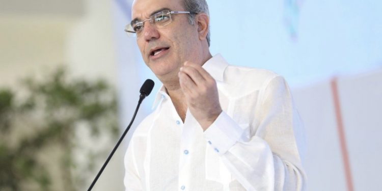 Abinader promulga ley de Ordenamiento Territorial, Uso de Suelo y Asentamientos Humanos
