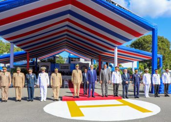 Presidente Abinader encabeza graduación de 31 cadetes de la Policía Nacional