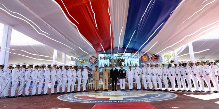 Presidente Abinader encabezó graduación de 29 cadetes de la Fuerza Aérea de la RD