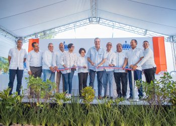 Presidente Abinader entrega en Montecristi módulos proyecto RECUPERA+AgroRD por valor de 237 millones