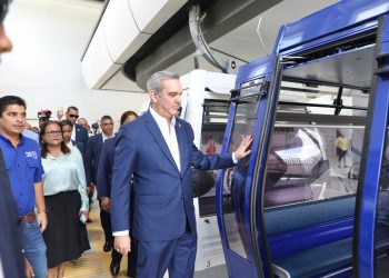 Presidente Abinader inicia fase de prueba como se tenía previsto del Teleférico de Los Alcarrizos