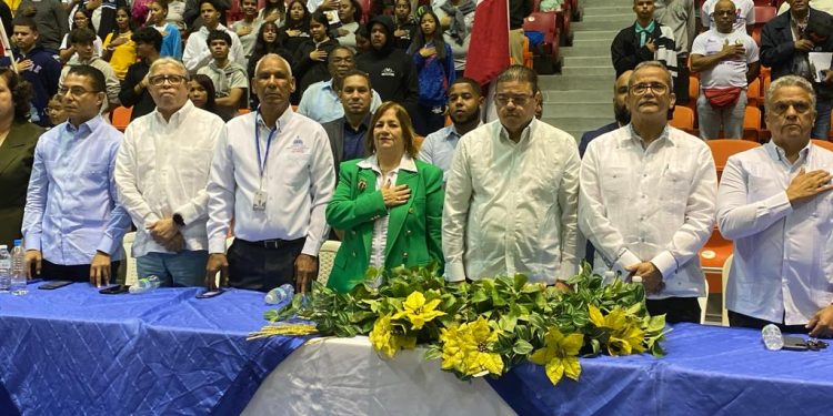 Inicia Convivio Deportivo MINERD-Ministerio de Deportes en Arena del Cibao en Santiago