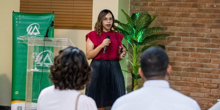 Cooperativa La Altagracia realiza Cóctel Empresarial