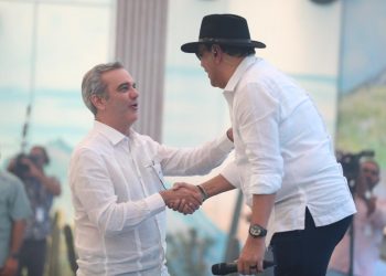 Fernando Villalona dice cree en el presidente Abinader