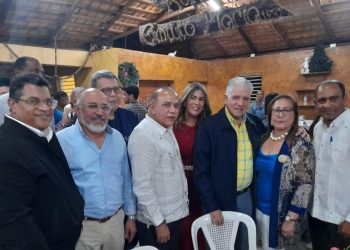 Grupo de los 100 celebra encuentro de confraternidad navideño; valoran gestión gubernamental