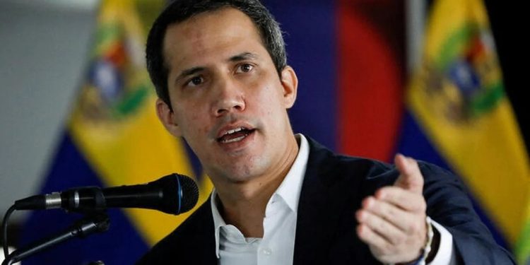 La Asamblea Nacional de Venezuela aprobó la disolución del «gobierno interino» de Juan Guaidó