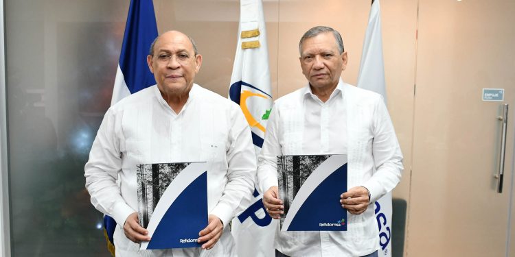 Refidomsa e Infotep suscriben acuerdo para financiamiento de centro tecnológico en Haina