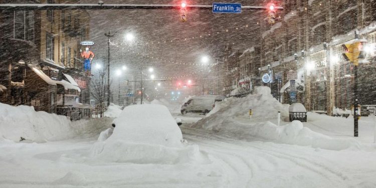 Biden declaró la emergencia en Nueva York para facilitar la ayuda federal tras los estragos de la tormenta Elliot