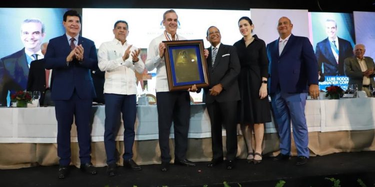 Productores y hacendados reconocen al Presidente Abinader por su apoyo al sector agropecuario nacional