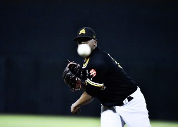 Elías lanza primores para blanquear Estrellas; Céspedes, Perdomo y Muñoz explotan al bate
