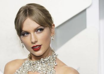 Taylor Swift dirigirá su primera película y establece su siguiente era en el cine