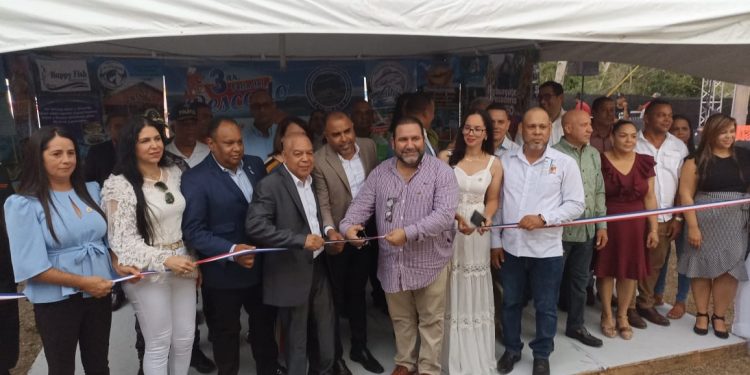 Realizan Tercera Feria del Pescado en Presa De Tavera
