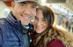 Esposa de Sergio Carlo entra al quirófano por ocho horas