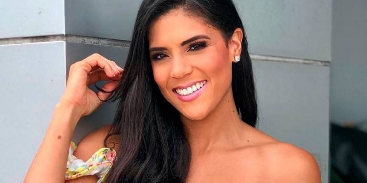 Con lágrimas, Francisca se corta el cabello durante programa Despierta América