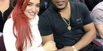 Atacan a Karen Yapoort por publicar entrega de canastas; su esposo la defiende