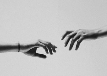 Amor líquido: ¿por qué huimos del compromiso?