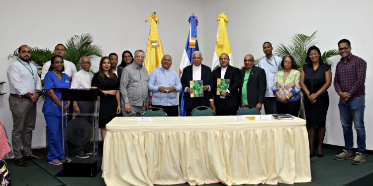 Acuerdo marco de colaboración entre la Universidad Católica Santo Domingo (UCSD) y multimedios Vida