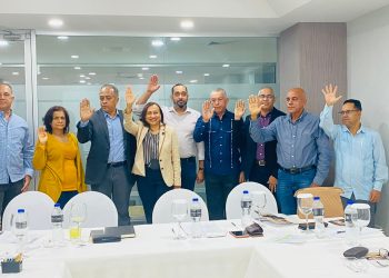 Asociación de Hoteles de Santiago juramenta directiva 2023-2025