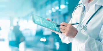 La salud digital demanda actualización constante de los recursos humanos