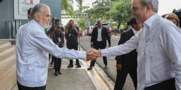 Presidente Abinader visita Ministerio de Medio Ambiente