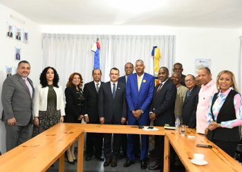 JCE continúa ruta de sensibilización para que sectores se integren a colegios electorales; CODUE garantiza será vocero de la iniciativa
