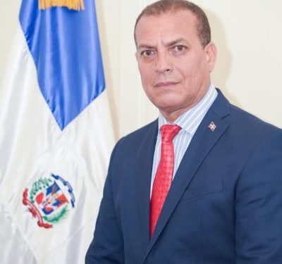 Ex Embajador Jonny Martínez renuncia al PLD y se suma a Justicia Social