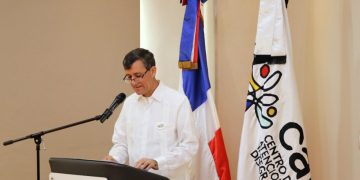 Presidente del CAID exhorta a explorar vías que amplíen la cobertura y calidad de los servicios