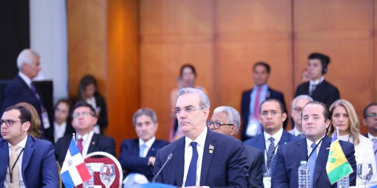 Presidente Abinader: CELAC tiene responsabilidad de defender soberanía de los pueblos e integración regional