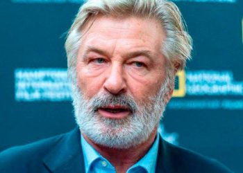 Alec Baldwin, acusado de homicidio involuntario por muerte de Halyna Hutchins