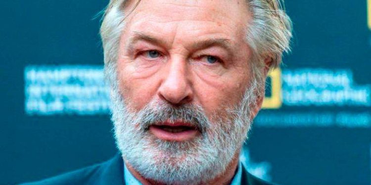 Alec Baldwin, acusado de homicidio involuntario por muerte de Halyna Hutchins