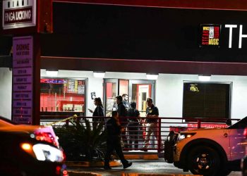 Al menos 10 heridos dejó un tiroteo en un restaurante de Miami durante la grabación de un videoclip