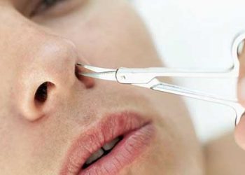 Depilarse la nariz: los mejores métodos, según los dermatólogos