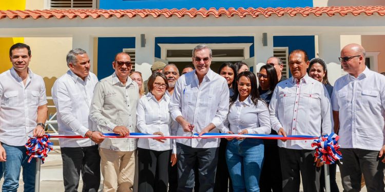 Presidente Abinader inaugura CAIPI en Monción