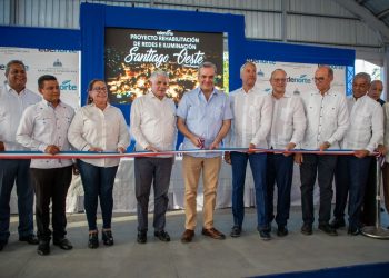 Presidente Abinader inaugurando varias obras en Santiago