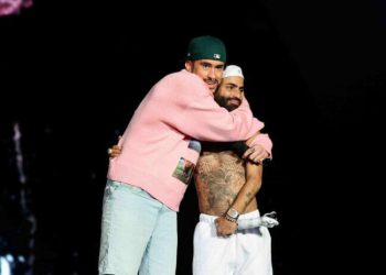Bad Bunny sorprende en concierto de Arcángel