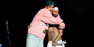 Bad Bunny sorprende en concierto de Arcángel