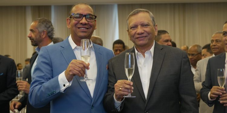 Deligne Ascención destaca colaboración de Refidomsa con Obras Públicas
