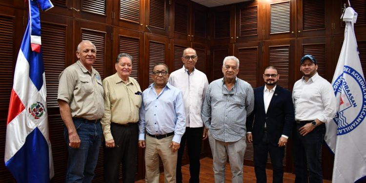 Gabinete del Agua socializa con las Coraa Pacto Nacional del Agua al aproximarse firma de documento